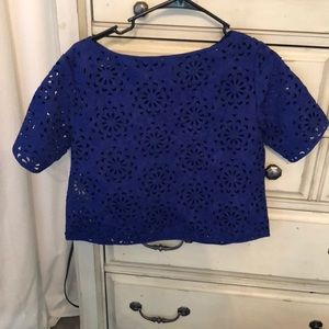 Flower detailed top